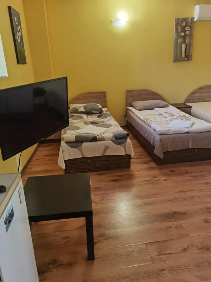 House For Guests And Friends Hotel Svishtov Exterior photo